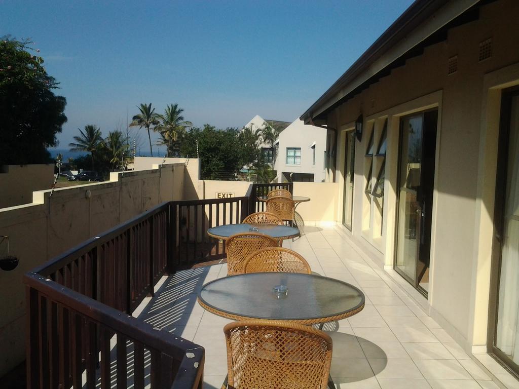 Fairways Hotel Ballito Buitenkant foto