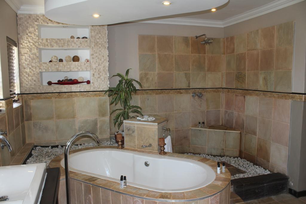 Fairways Hotel Ballito Buitenkant foto