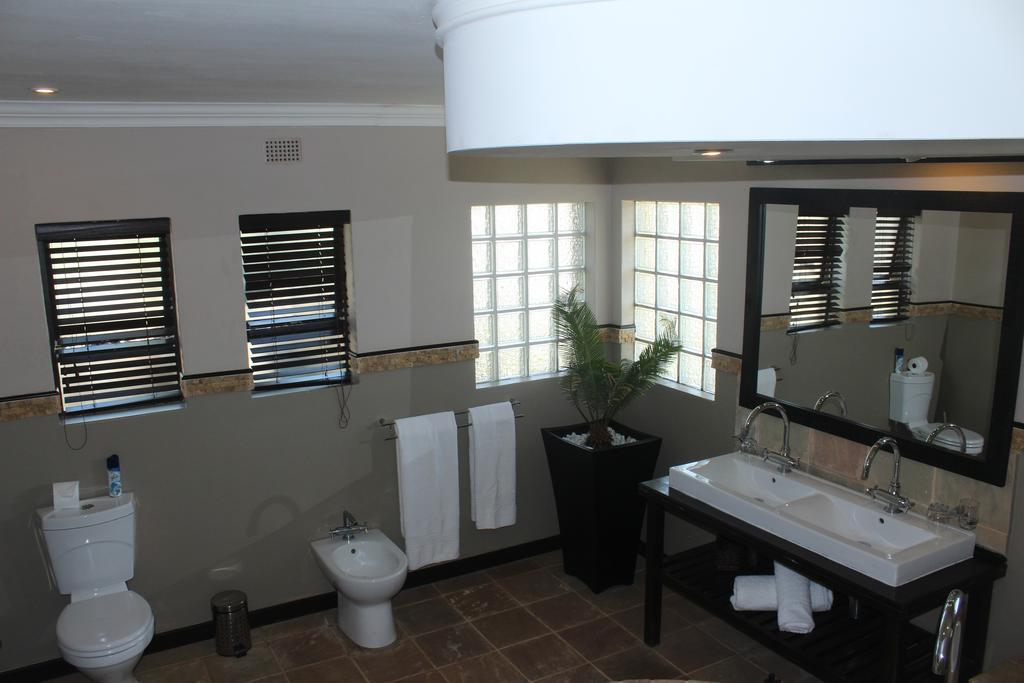 Fairways Hotel Ballito Buitenkant foto