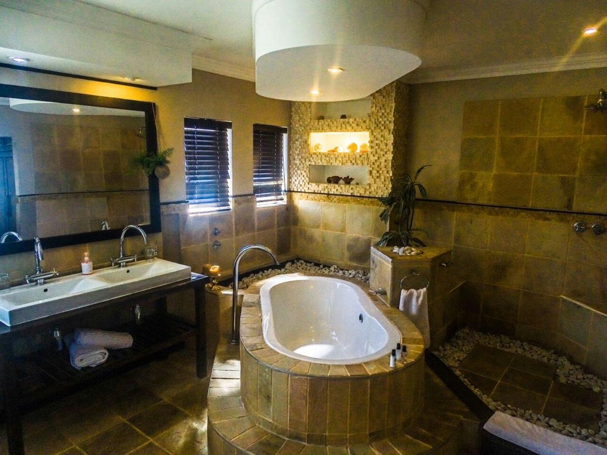 Fairways Hotel Ballito Buitenkant foto